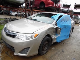2014 Toyota Camry LE Silver 2.5L AT #Z24578